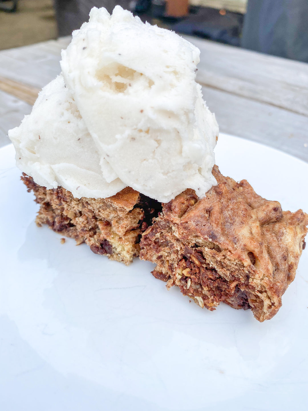 Chocolate Granola Brownies